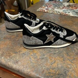 Vintage Havana Rock Glitter Sneakers!!